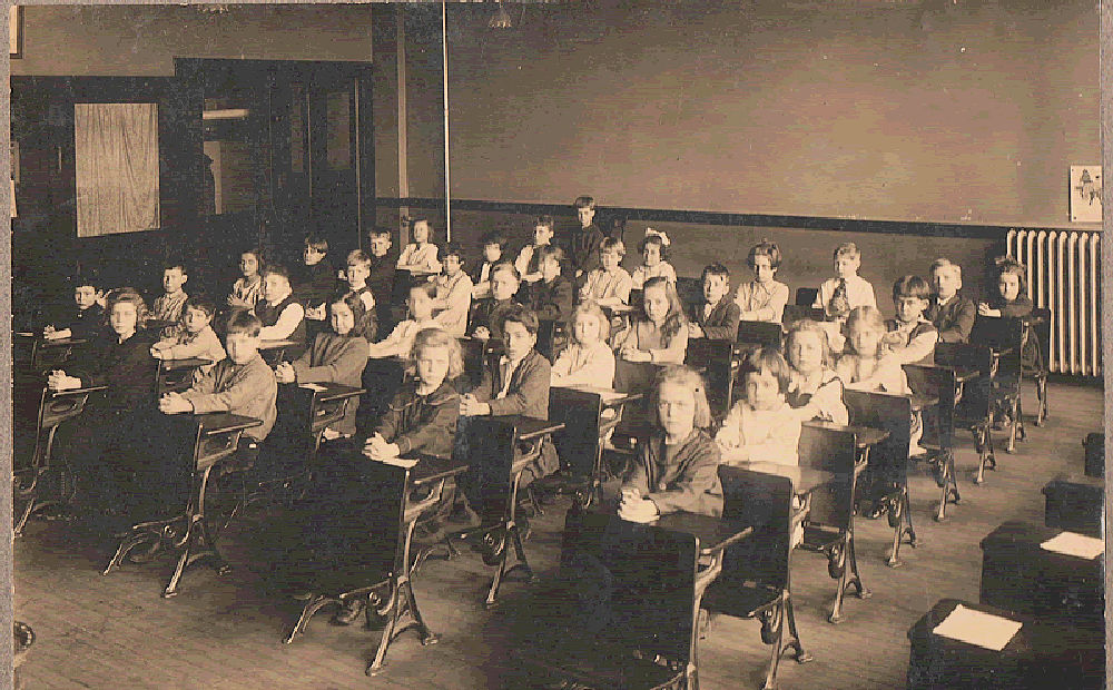 rosevilleelemclassroom01.jpg